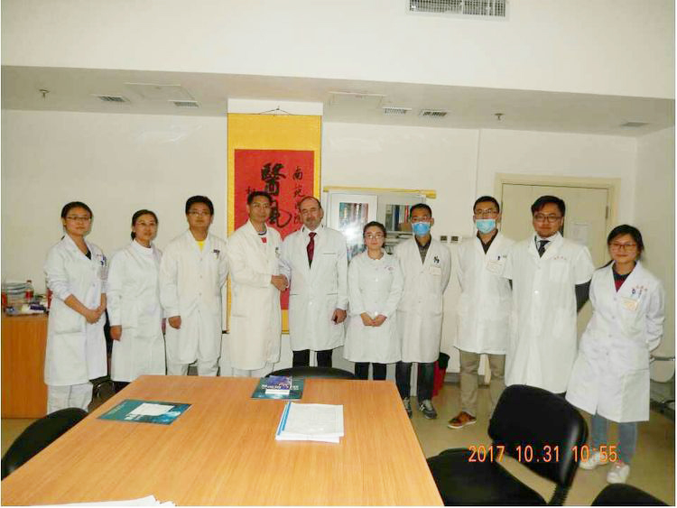 9170金沙集团_乌克兰专家到访北京南苑医院 学习探讨烧伤创疡再生医疗手艺