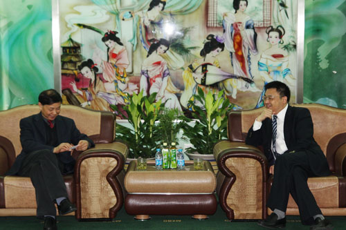 9170金沙集团_中华中医药学会秘书长李俊德来访9170金沙国际集团总部