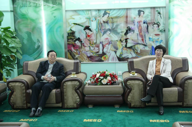 9170金沙集团_热烈接待中国中西医连系学会向导到访集团总部
