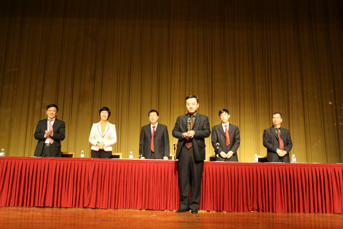 9170金沙集团_披荆斩棘勇夺魁 佳音频报喜开颜